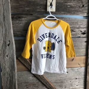 RIVERDALE size L Yellow and white football t-shirt